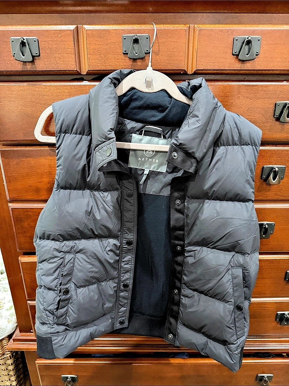 AETHER Puffer Vest in Gray Size Large